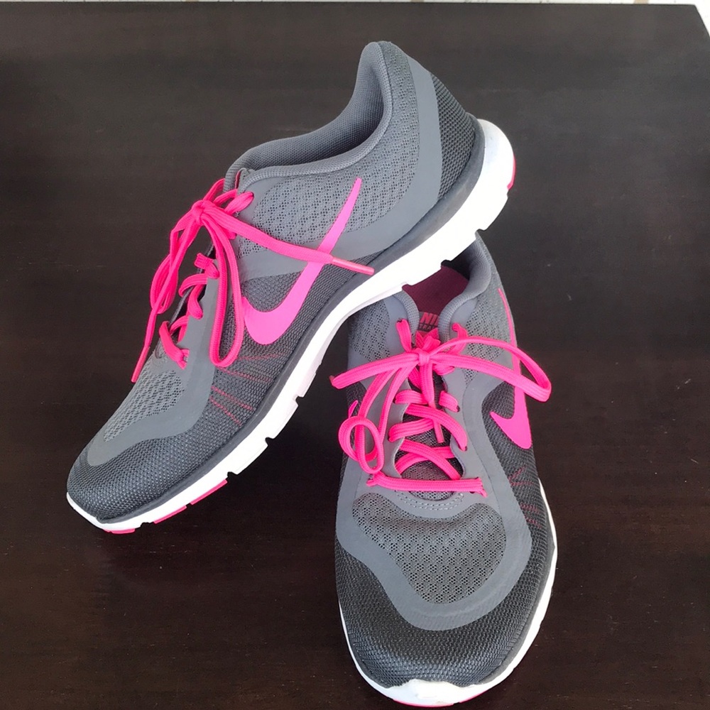 🖤 Nike Flex TR 6 sneakers size 8